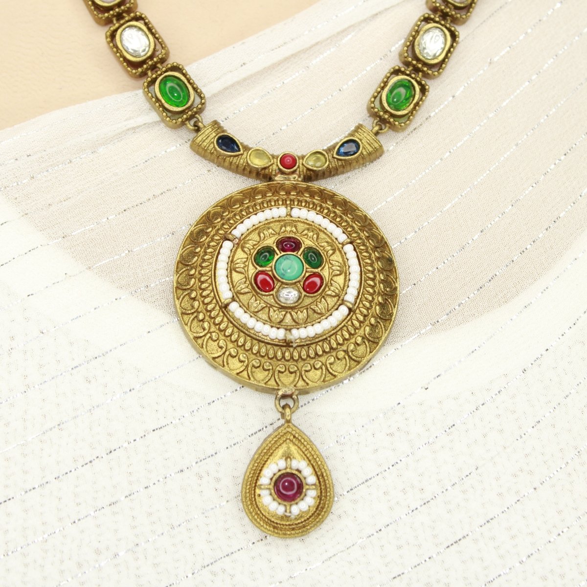 RAJWADI THAPA NECKLACE - NAVRATNA - Necklaces