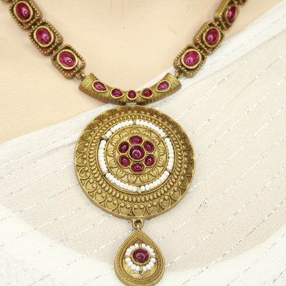 RAJWADI THAPA NECKLACE - RED - Necklaces