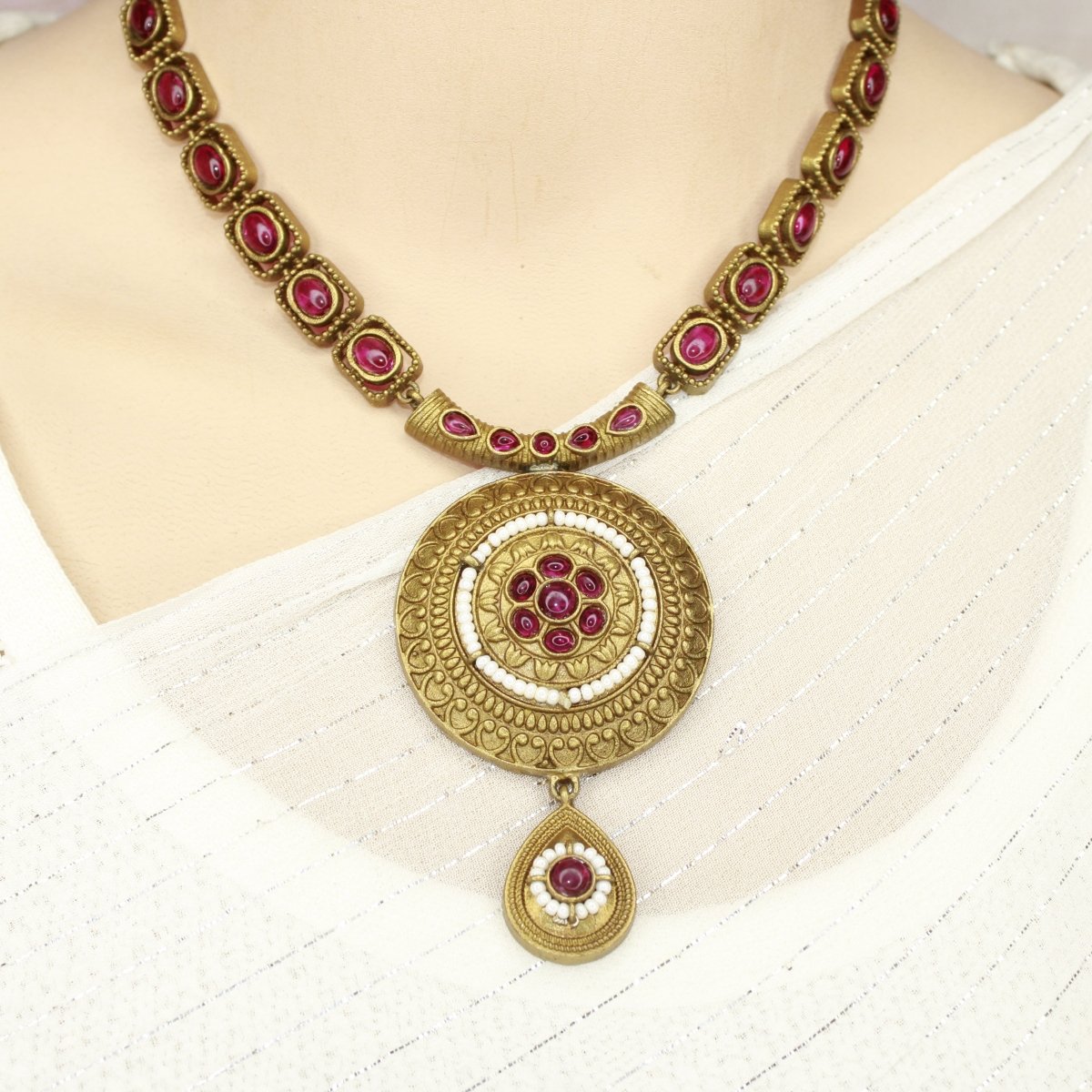 RAJWADI THAPA NECKLACE - RED - Necklaces