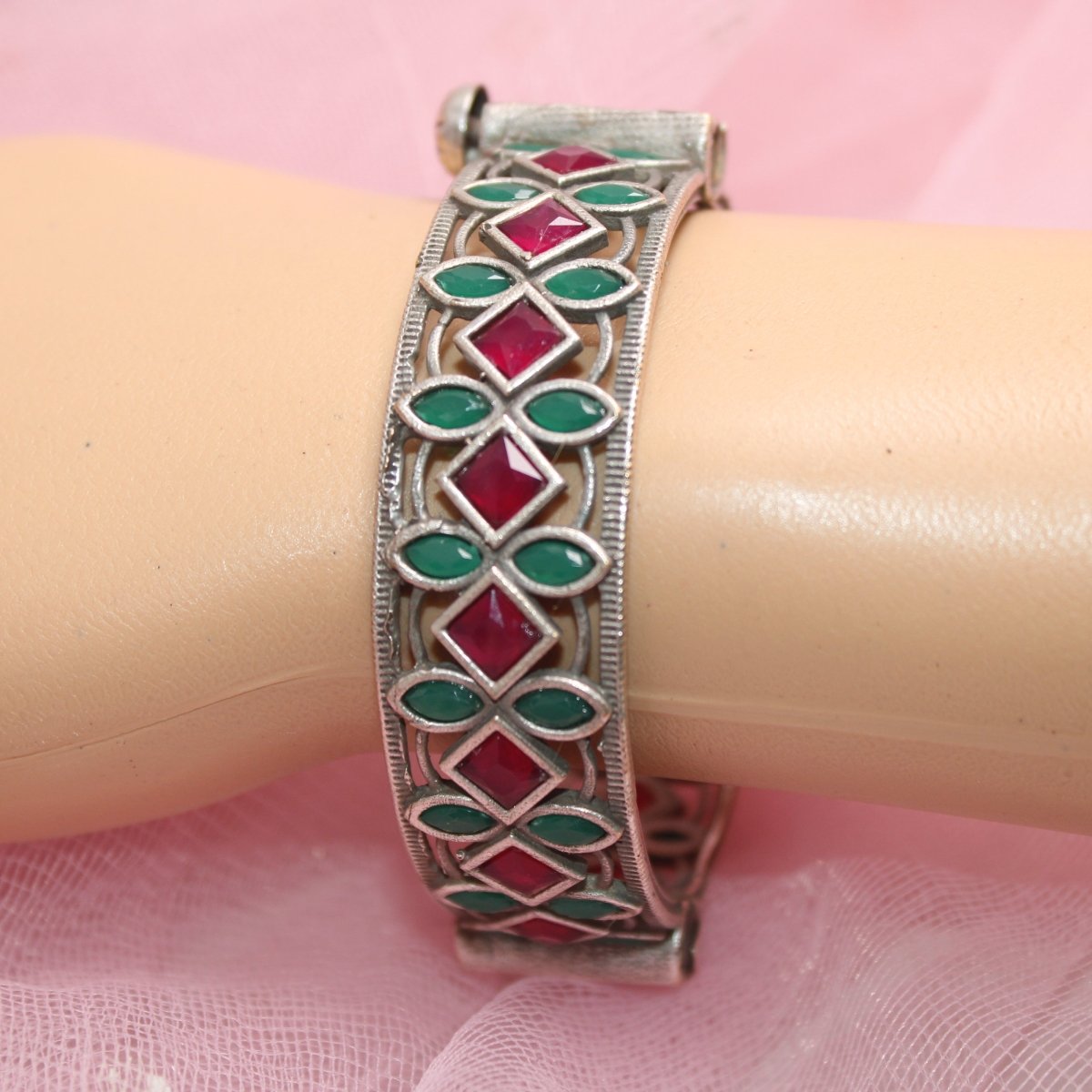 STONE CUTWORK KADA-MAROON & GREEN -kada