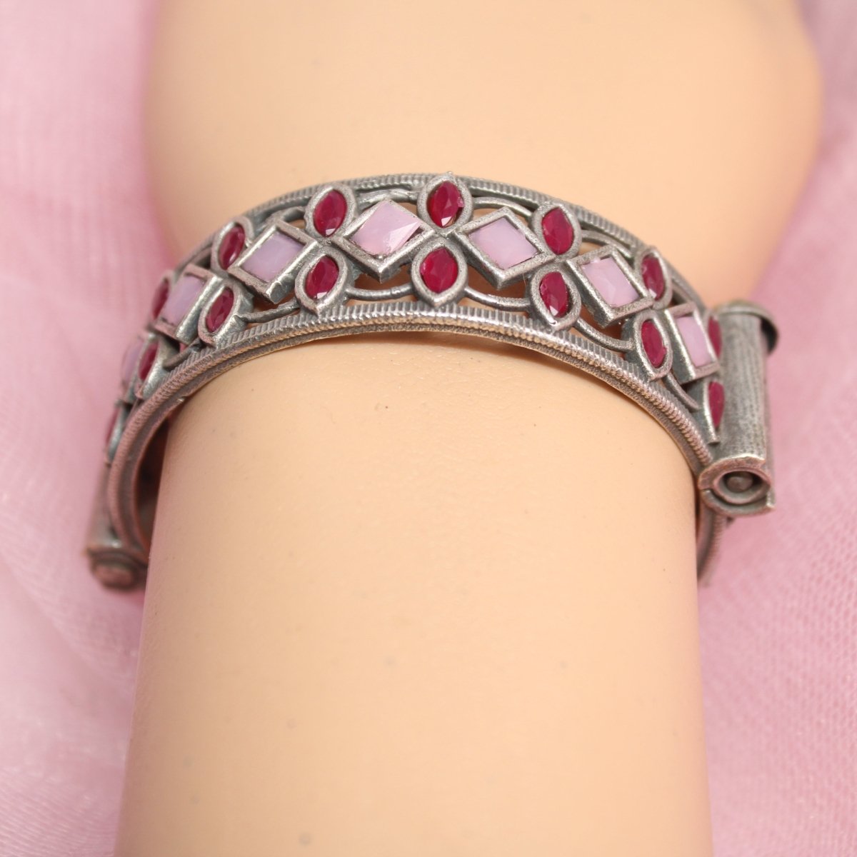 STONE CUTWORK KADA-PINK & MAROON -kada