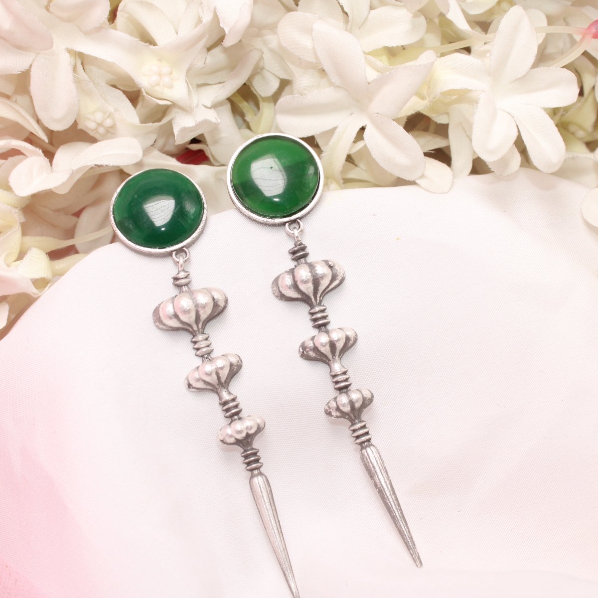 SUI DHAGA LOOK MONALISA STONE EARRING-GREEN -EARRING