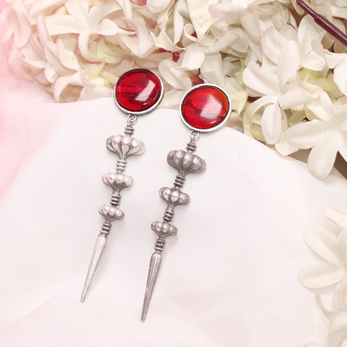 SUI DHAGA LOOK MONALISA STONE EARRING-RED -EARRING