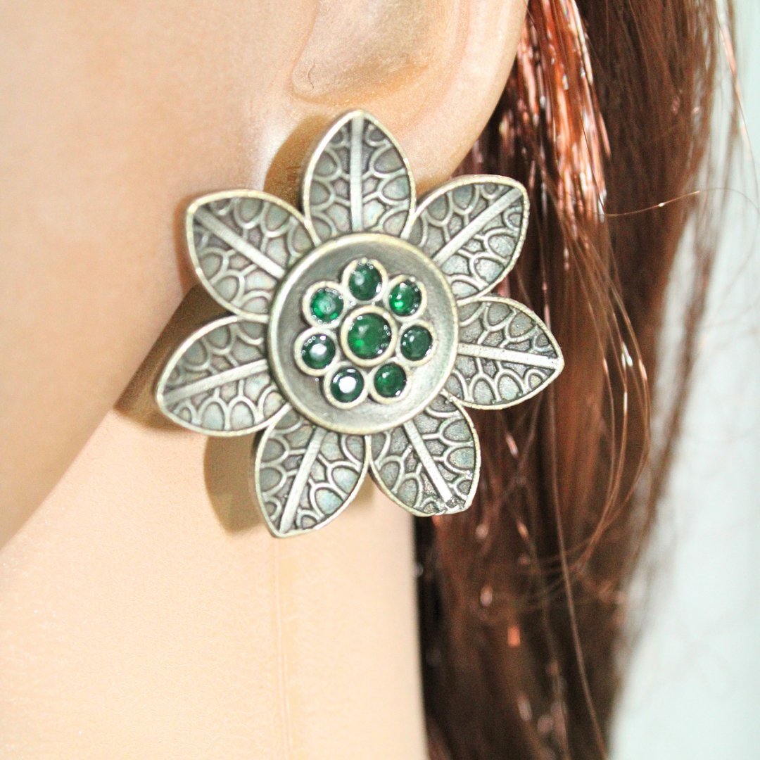 7 LEAVES FLOWER STUD-GREEN -EARRING