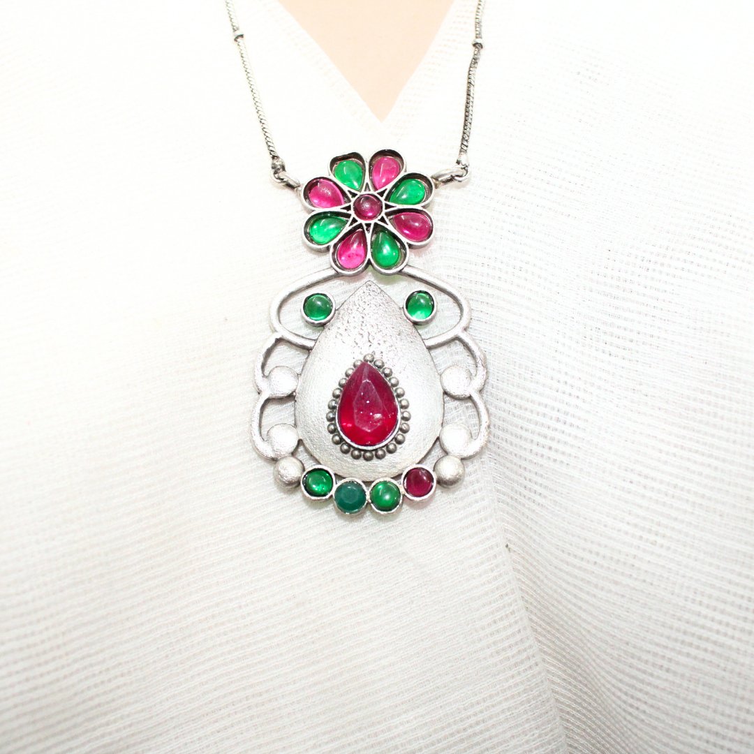 BIG TEAR-DROP WITH STONE PENDANT SET-RED & GREEN -Charms & Pendants