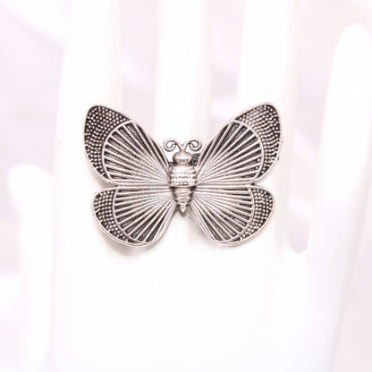 BUTTERFLY PATTERN STATEMENT FINGER RING -Rings