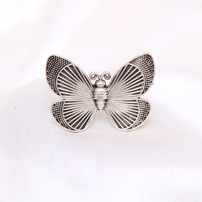 BUTTERFLY PATTERN STATEMENT FINGER RING -Rings