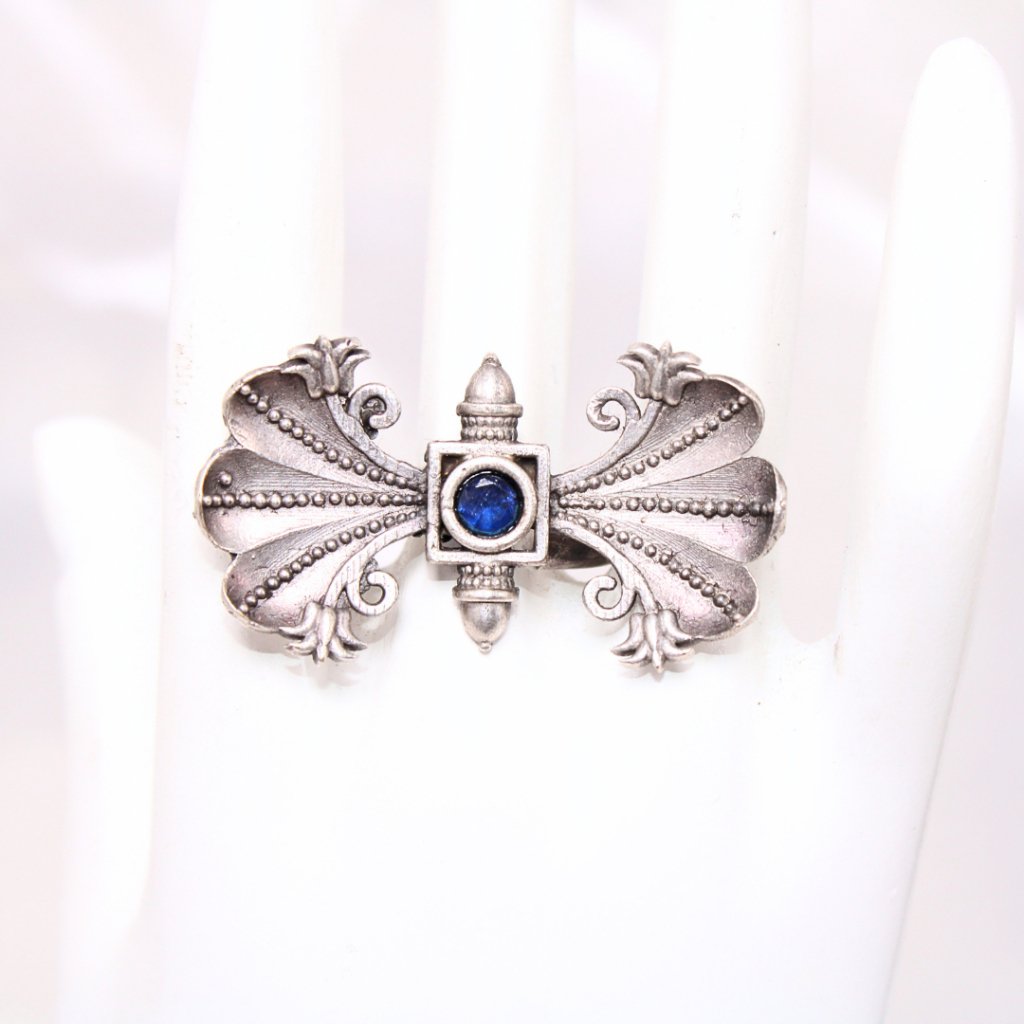 BUTTERFLY PATTERN WITH STONE STATEMENT FINGER RING-BLUE -Rings