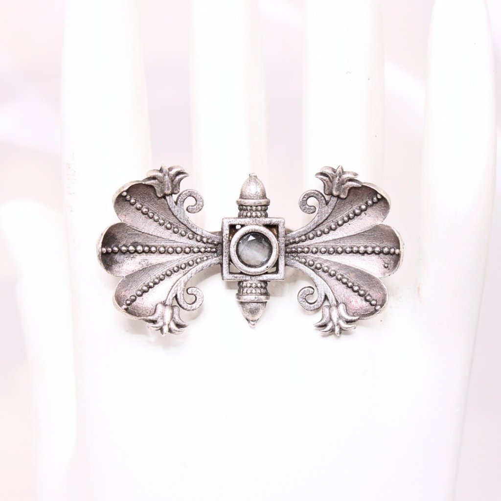 BUTTERFLY PATTERN WITH STONE STATEMENT FINGER RING-GREY -Rings