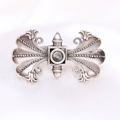 BUTTERFLY PATTERN WITH STONE STATEMENT FINGER RING-GREY -Rings