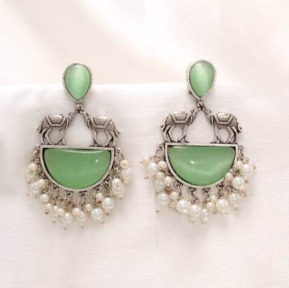 CAMEL PAIR DANGLER- GREEN -EARRING