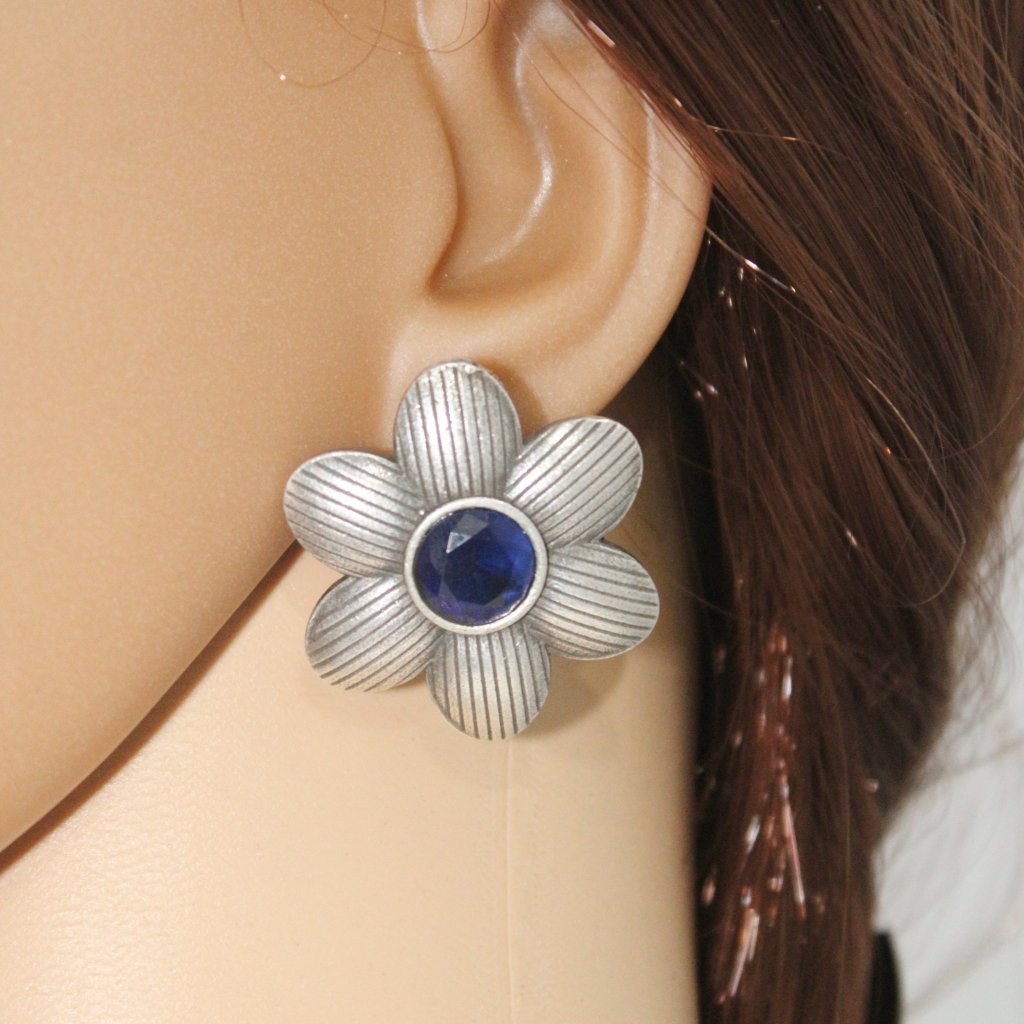 FLOWER PATTERN WITH ROUND STONE STUDS-BLUE -EARRING