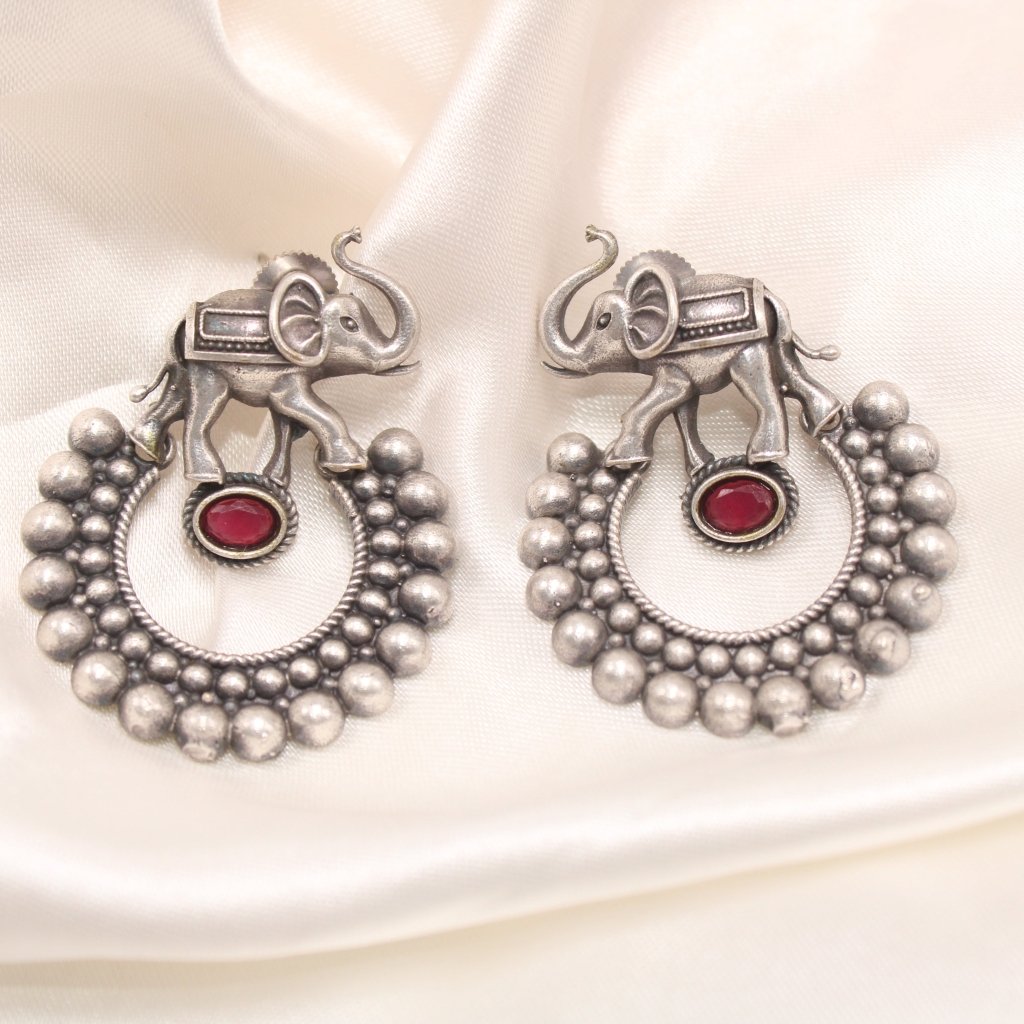 HAATHI WITH DOTTED RING PATTERN OXIDISED JHUMKA-RED -EARRING