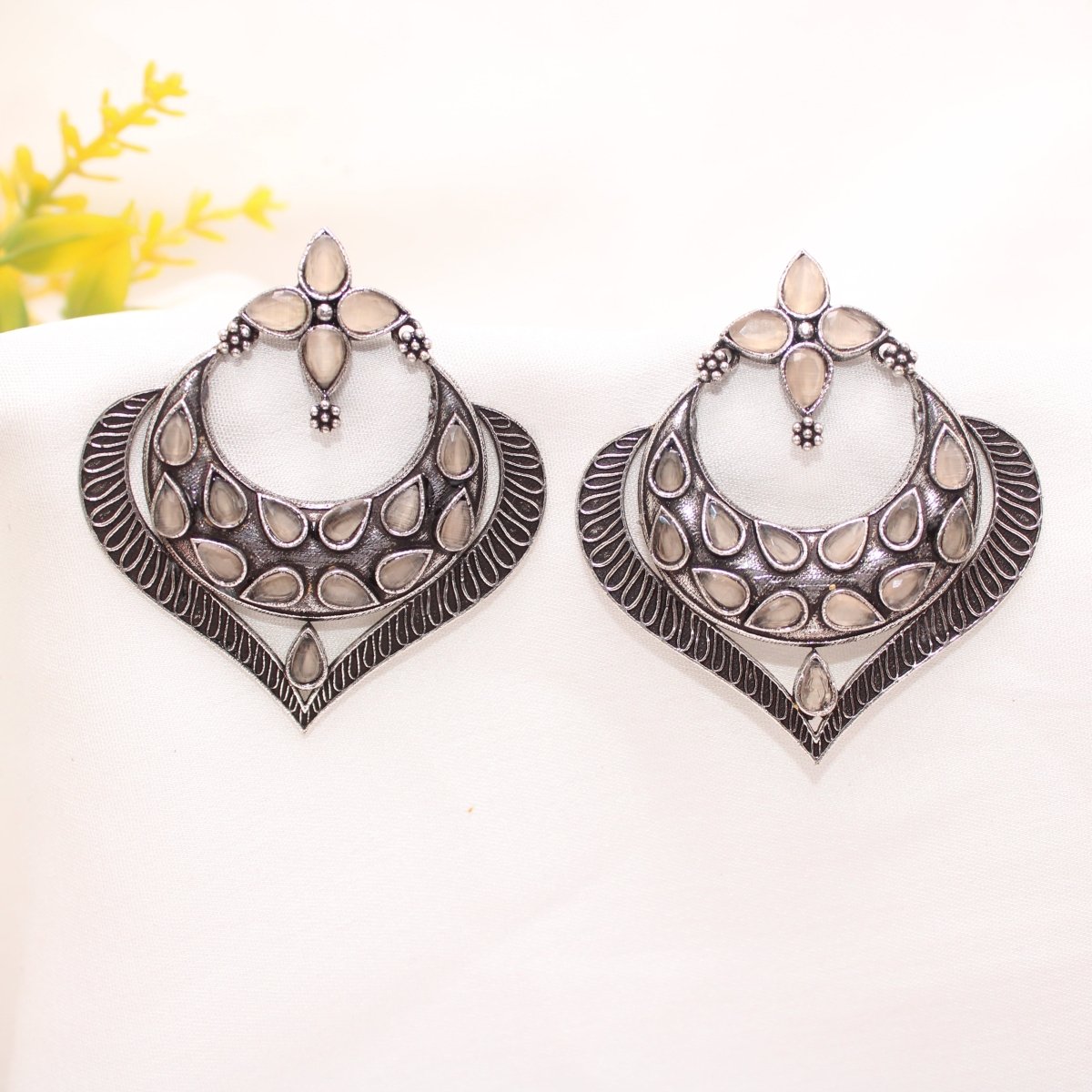 HEART & MOON PATTERN EARRINGS-BEIGE -EARRING