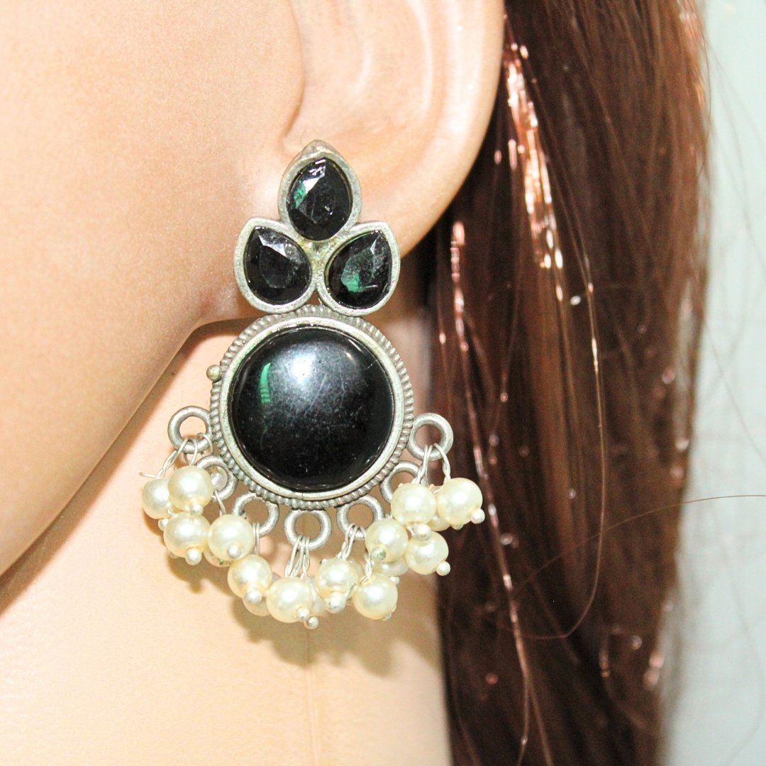 KALASH PATTERN WITH STONES & PEARLS STUDS-BLACK -EARRING