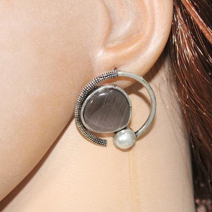 MONALISA STONE AND PEARL ROUND EARRING-GREY -EARRING