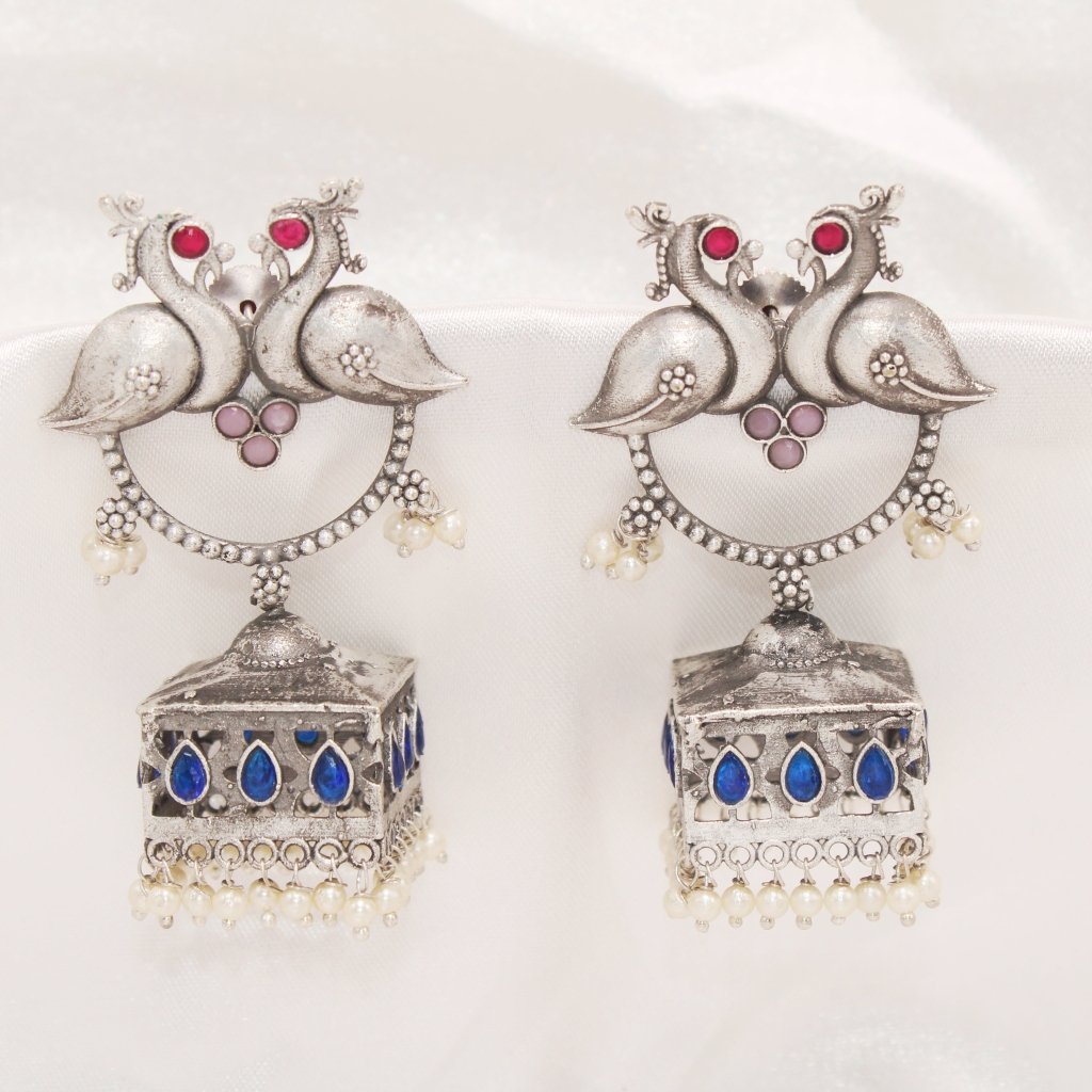 Beautiful gold earrings in peacock style. | Gold earrings designs, Gold  jewelry fashion, Jewelry patterns