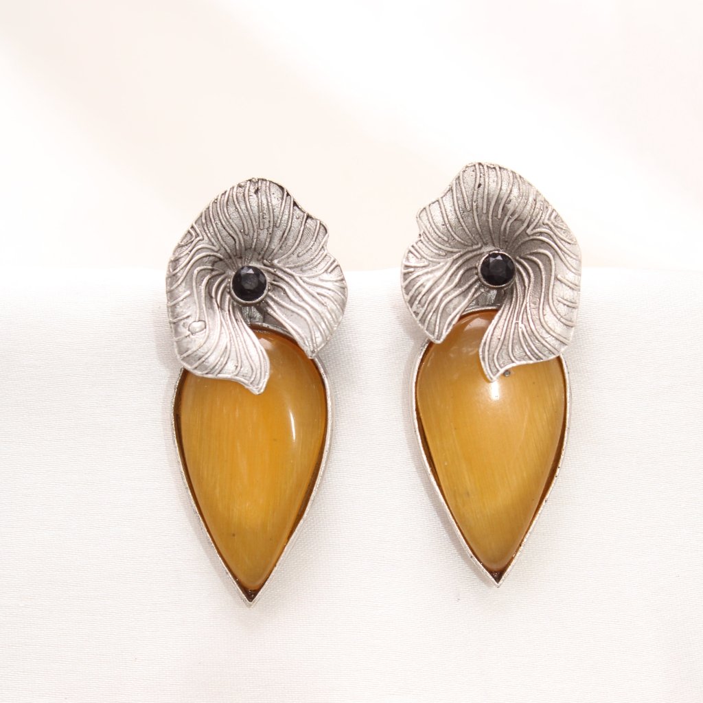 NAGINA FLOWER AND LEAF STUD-YELLOW -EARRING