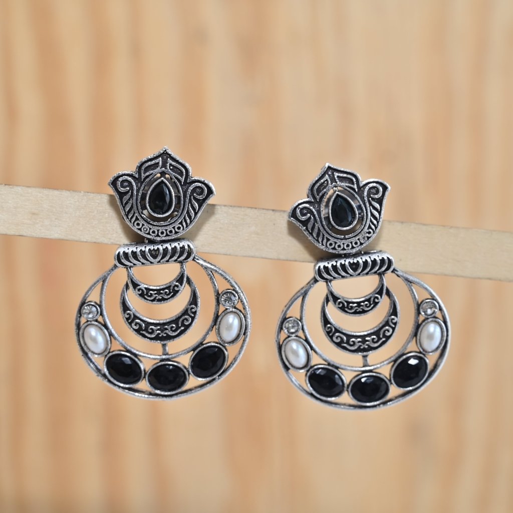 RIWAAZ POTLI JHUMKA-BLACK -Earrings