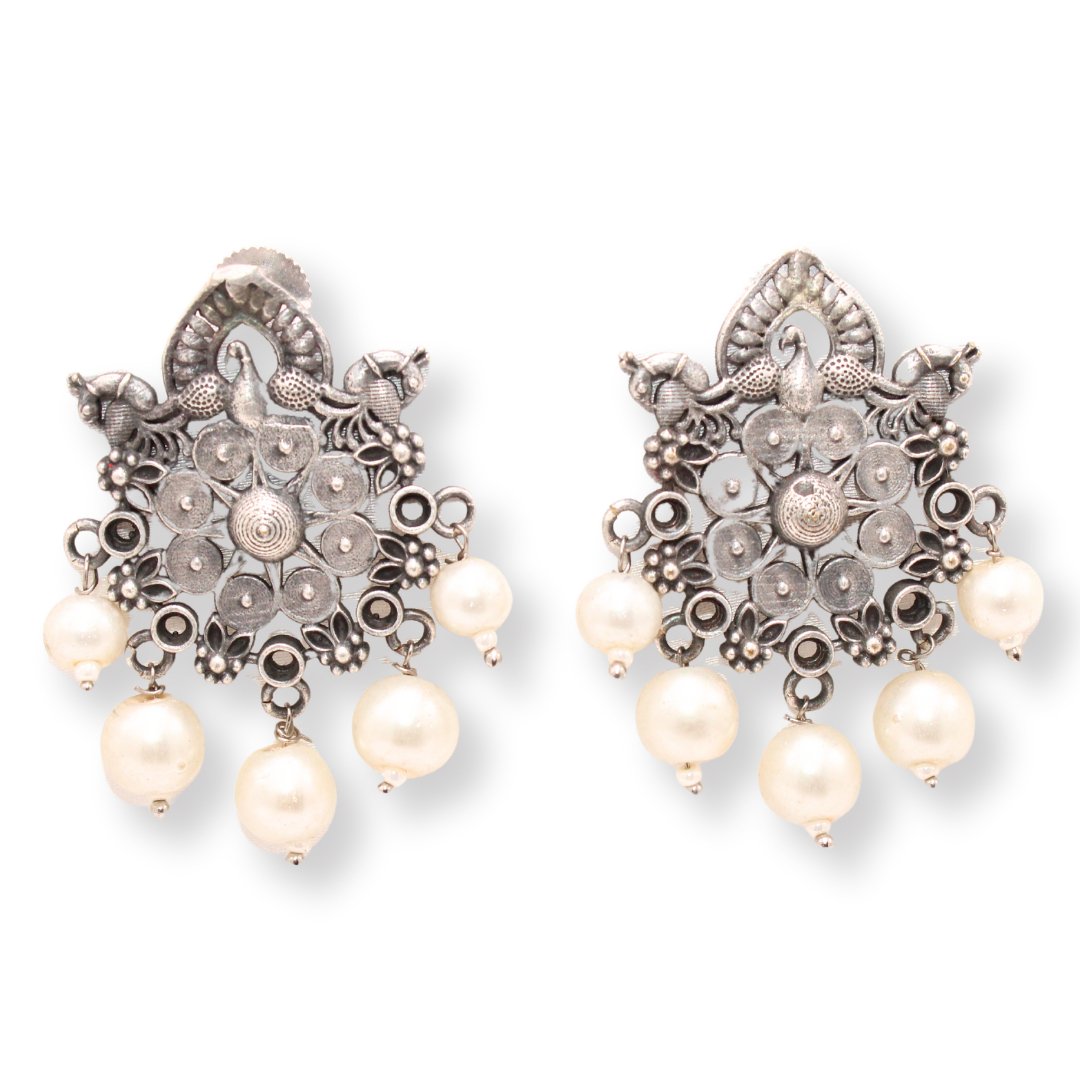 PEACOCK PEARL STUD-SILVER -EARRING