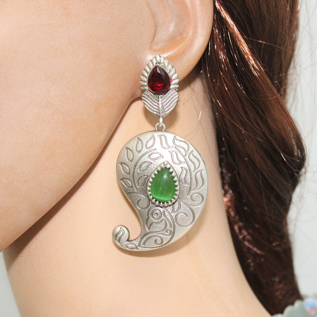 SILVER LOOK ALIKE KUNJ KALI EARRING-RED & GREEN -EARRING