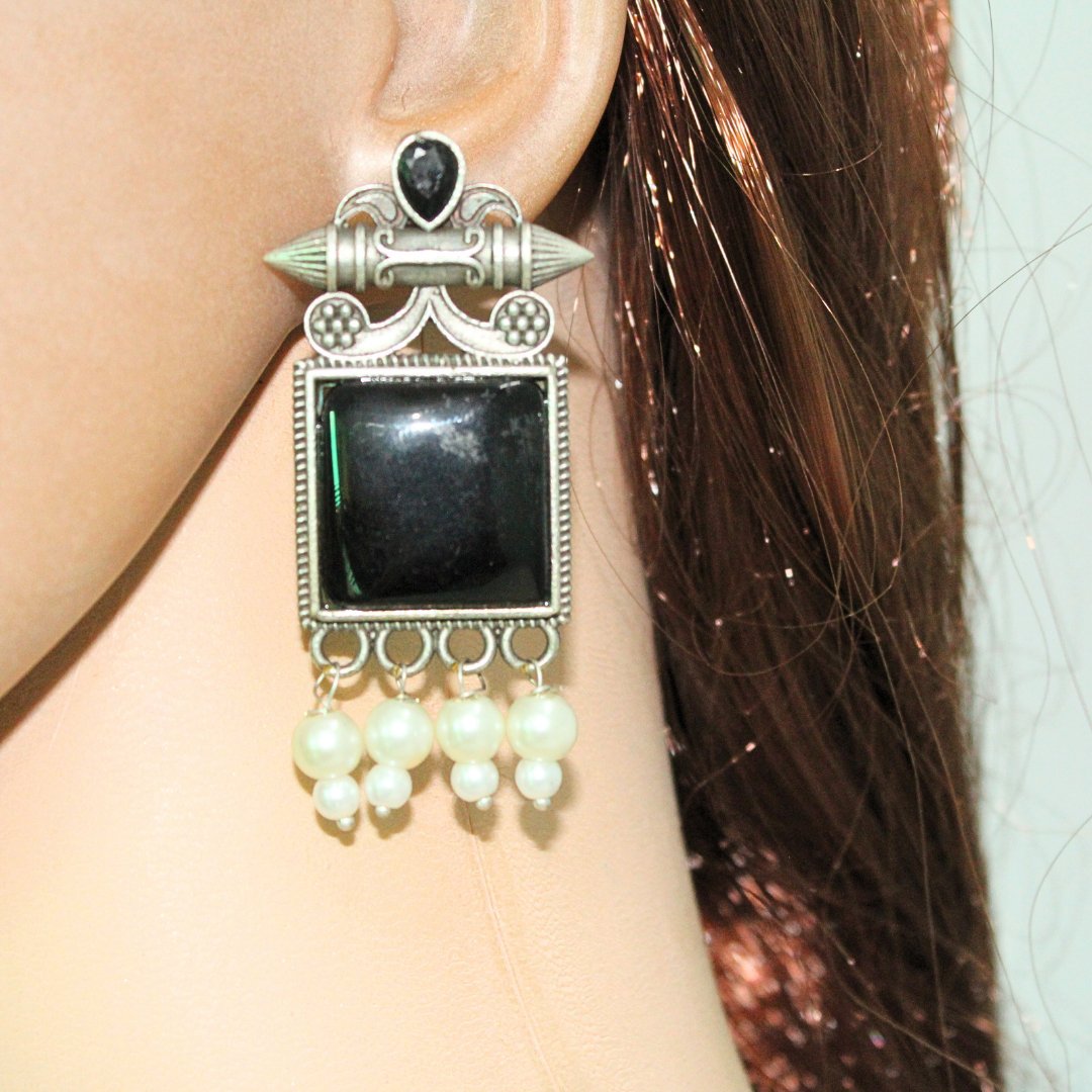 SNEHA SQUARE STONE EARRING-BLACK -EARRING